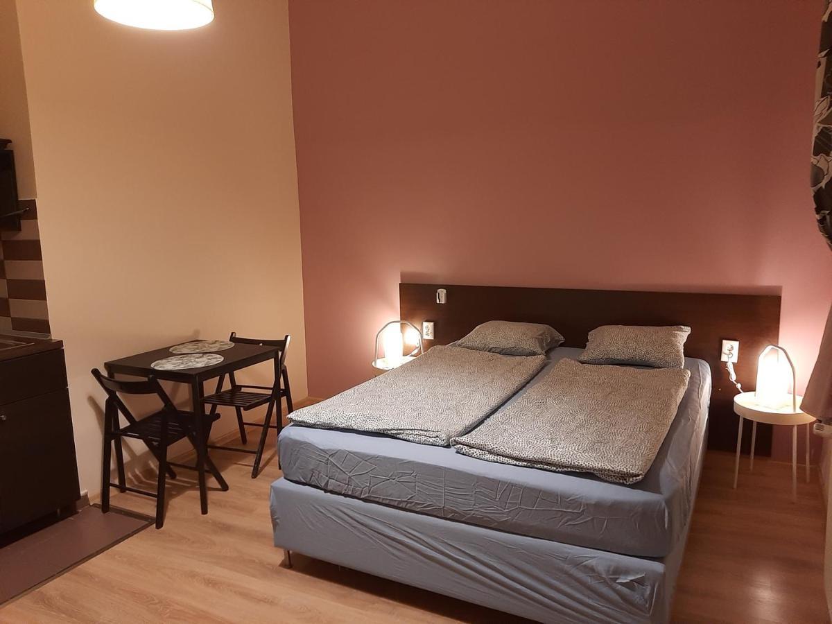 Downtown Apartments Будапеща Екстериор снимка