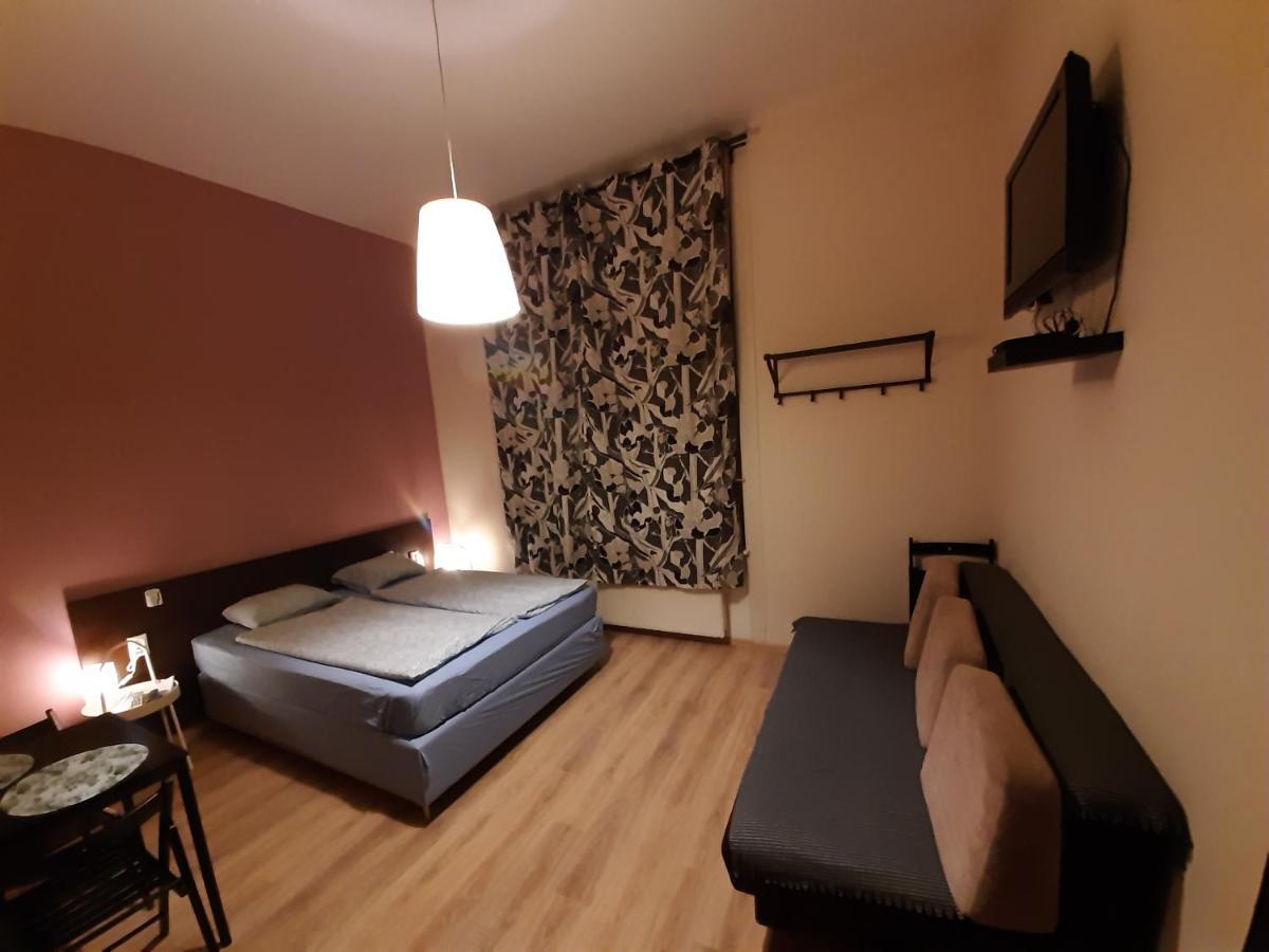 Downtown Apartments Будапеща Екстериор снимка