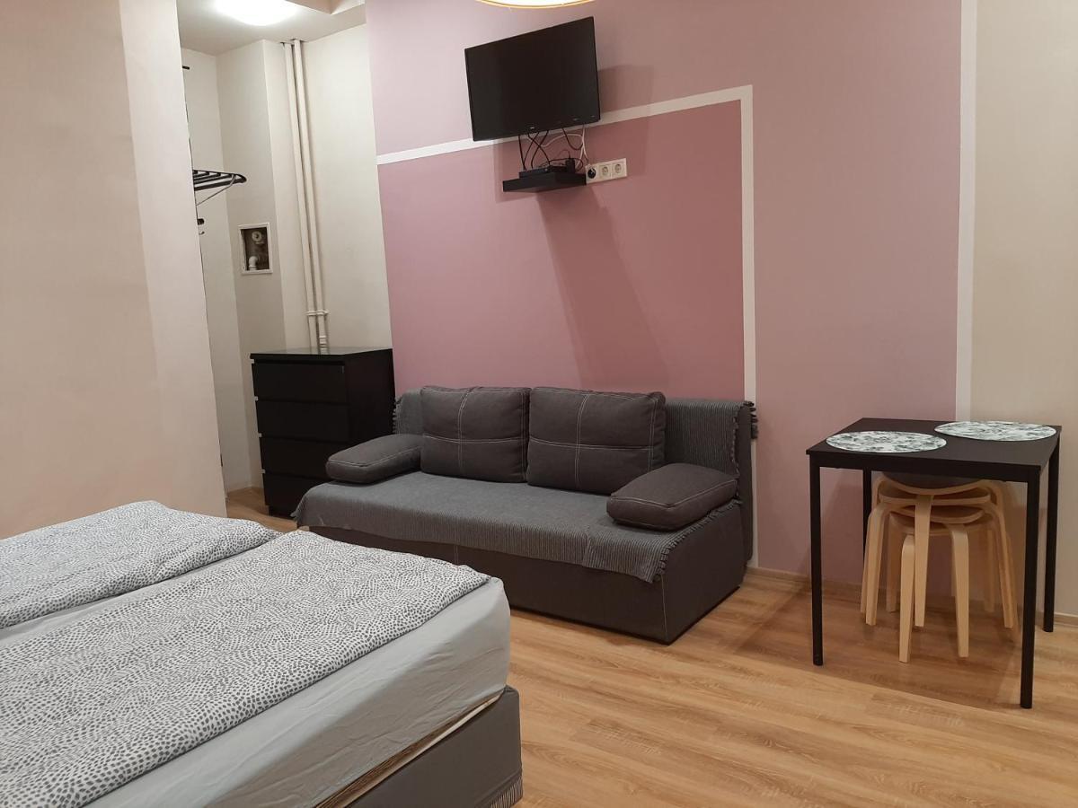 Downtown Apartments Будапеща Екстериор снимка