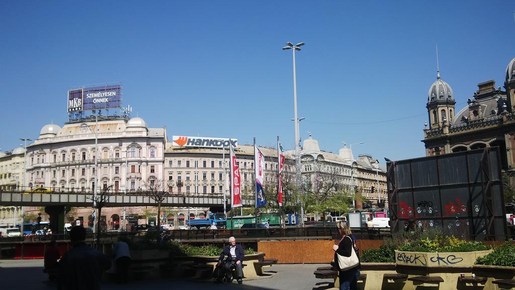 Downtown Apartments Будапеща Екстериор снимка