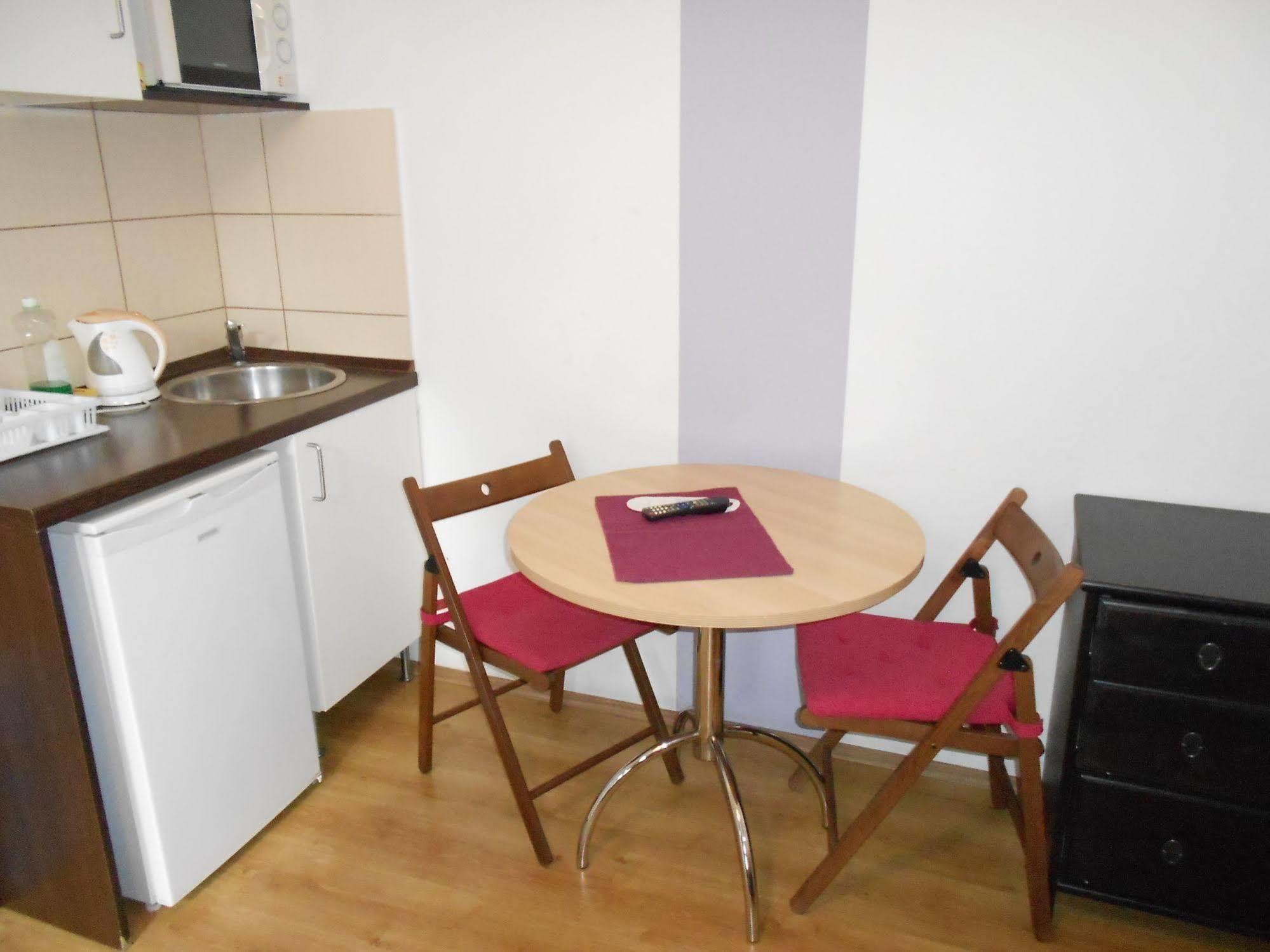 Downtown Apartments Будапеща Екстериор снимка