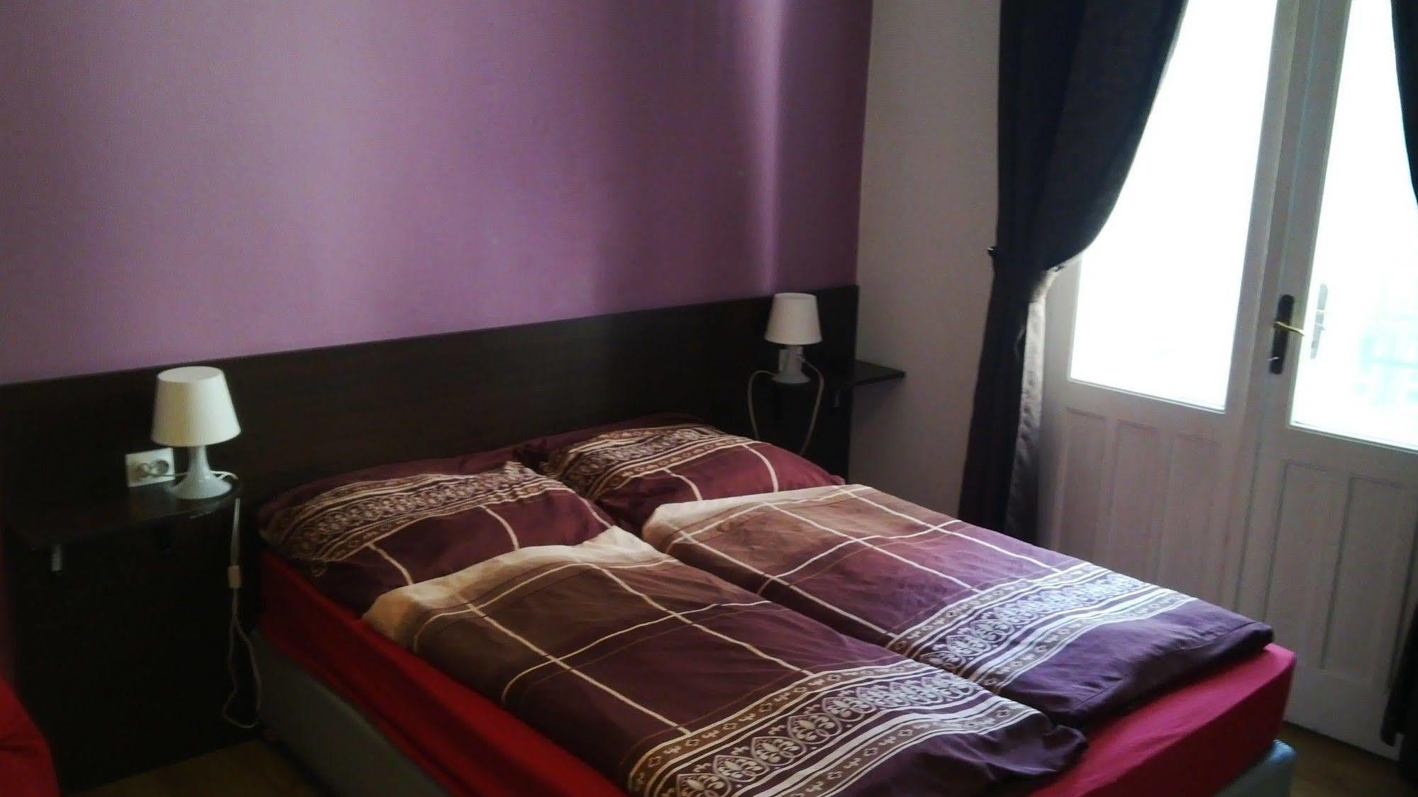 Downtown Apartments Будапеща Екстериор снимка